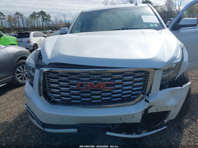 GMC Yukon Denali