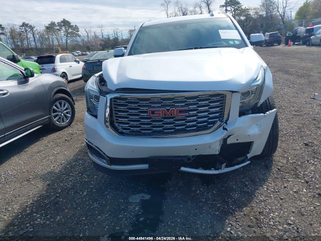 GMC Yukon Denali