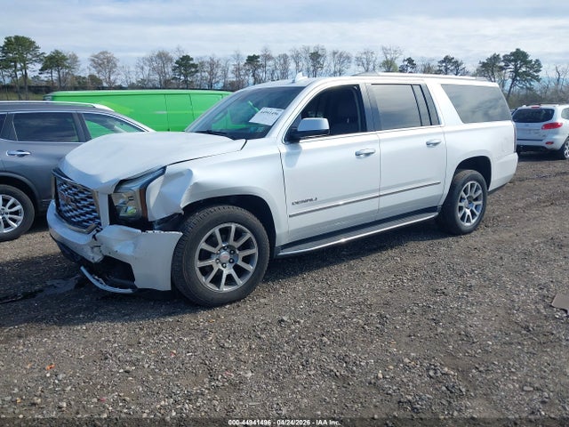 GMC Yukon Denali
