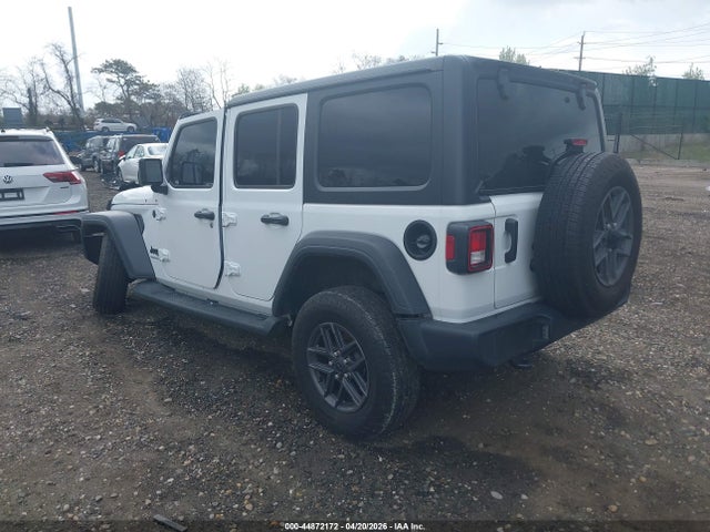 Jeep Wrangler 4-door Summit 4x4