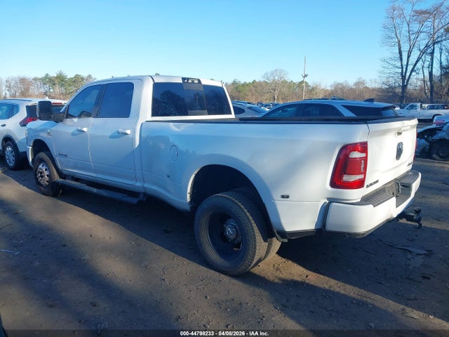 Ram 3500 Laramie  4x4 8' Box