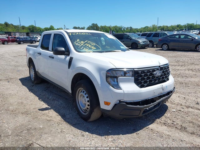 Salvage Ford Maverick Image