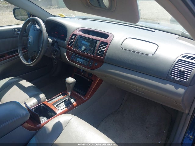 Toyota Camry Xle V6