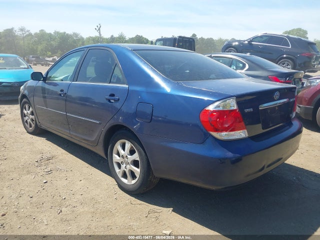 Toyota Camry Xle V6