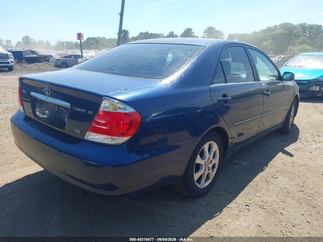 Toyota Camry Xle V6