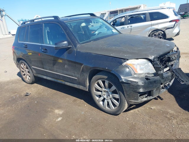 Salvage Mercedes-Benz GLK Image