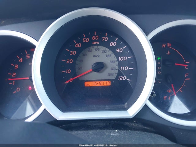 Toyota Tacoma Base V6