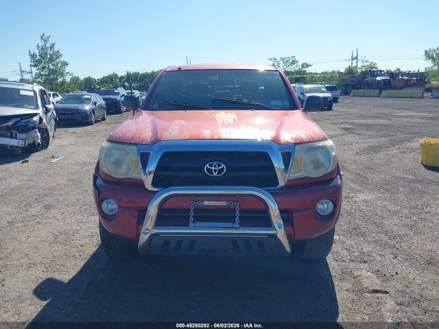 Toyota Tacoma Base V6