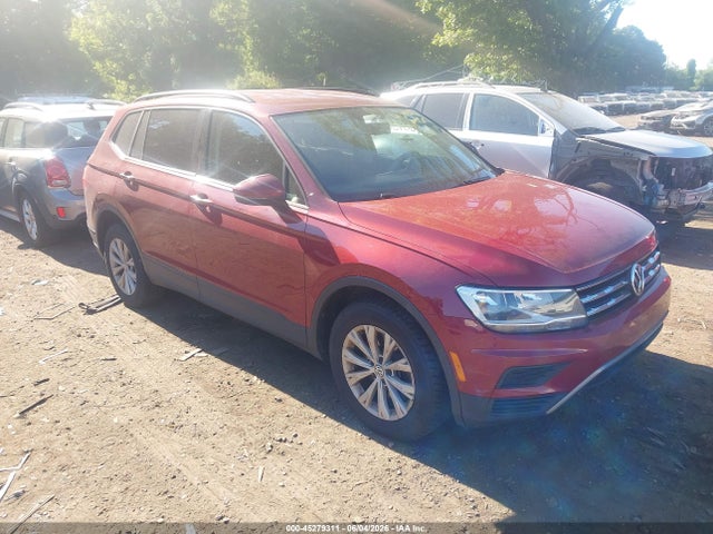 Salvage Volkswagen Tiguan Image