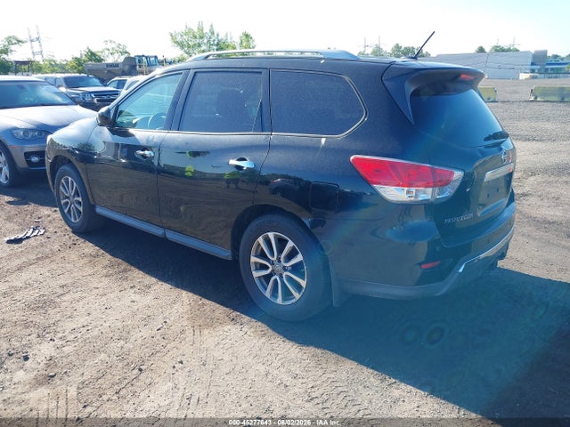 Nissan Pathfinder Sv