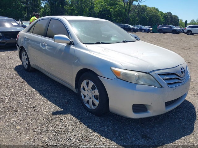 Salvage Toyota Camry Image