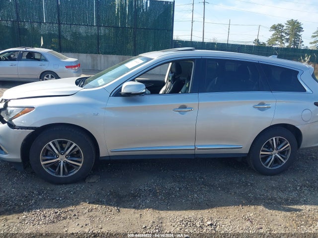INFINITI Qx Pure