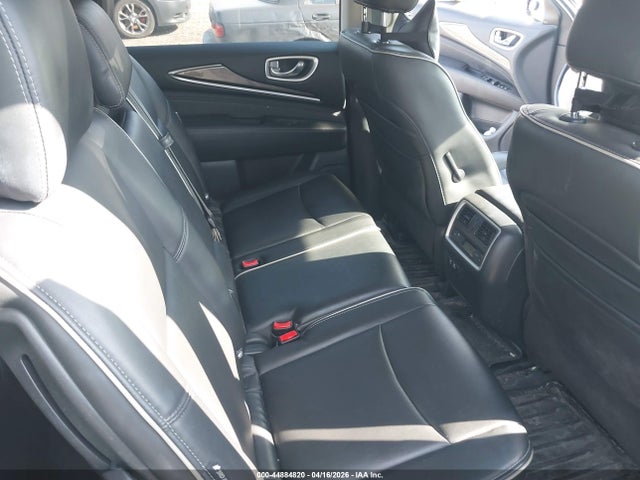 INFINITI Qx Pure