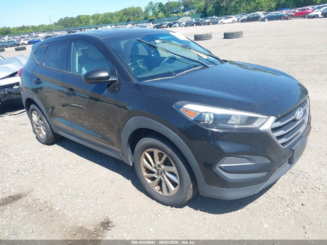 Salvage Hyundai TUCSON Image