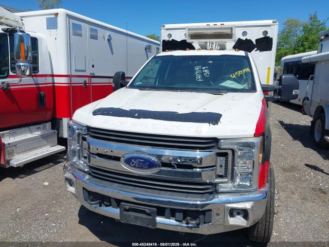 Ford F-550 Xlt