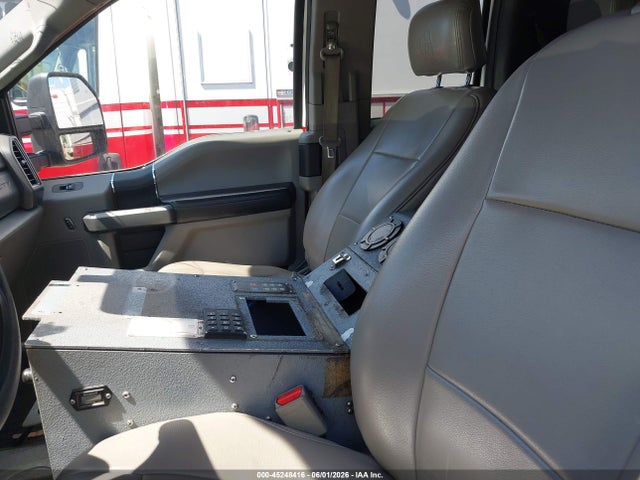 Ford F-550 Xlt