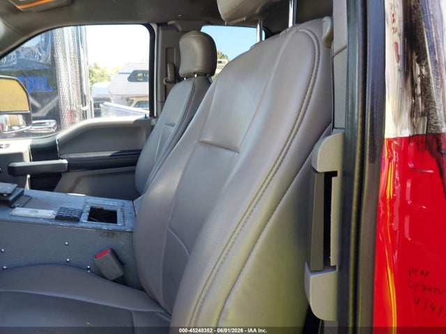 Ford F-550 Xlt