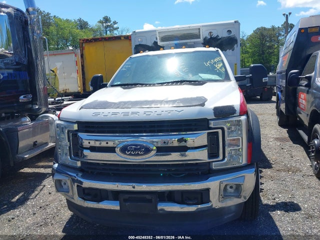 Ford F-550 Xlt
