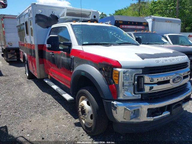 Salvage Ford F-550 Image