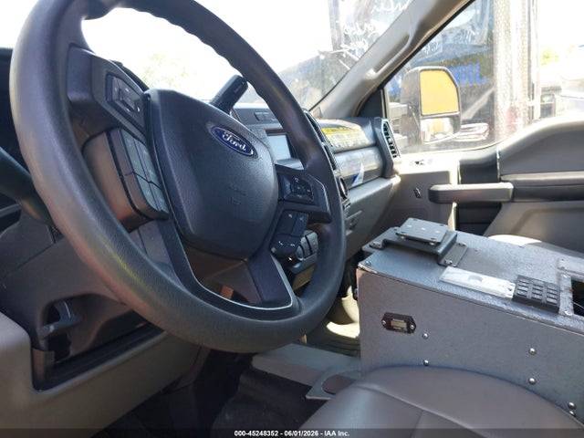 Ford F-550 Xlt