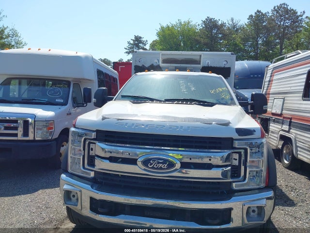 Ford F-550 Xlt