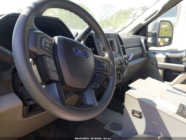 Ford F-550 Xlt