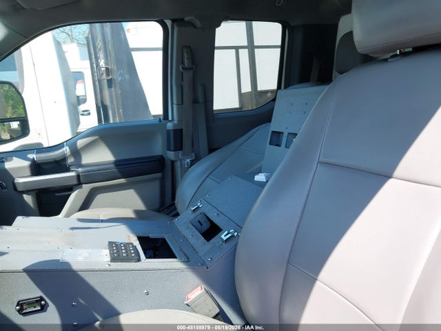 Ford F-550 Xlt