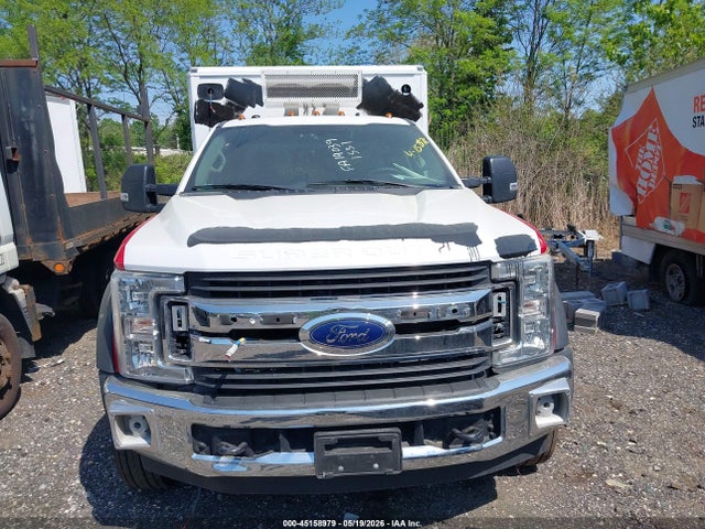 Ford F-550 Xlt