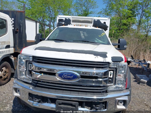 Ford F-550 Xlt