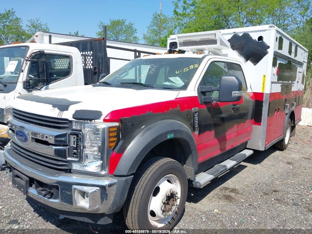 Ford F-550 Xlt