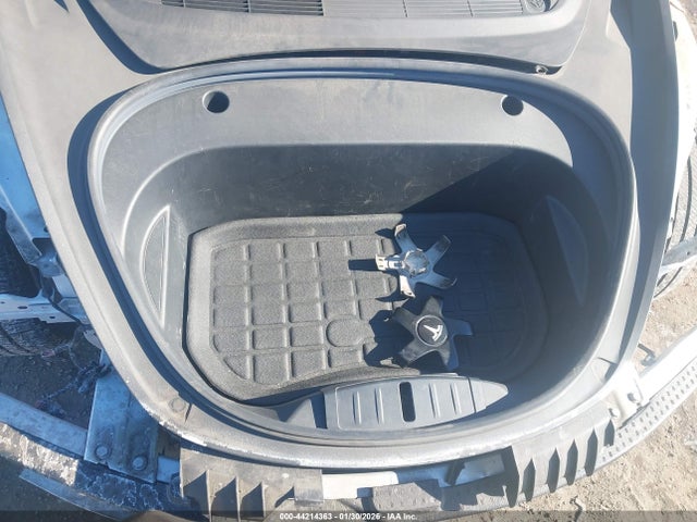 Tesla Model 3 Rear-wheel Drive
