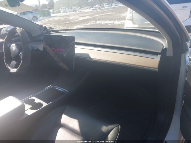 Tesla Model 3 Rear-wheel Drive