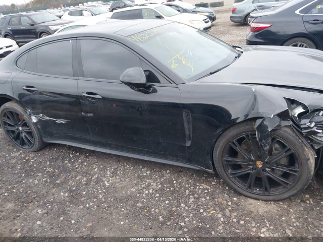 Porsche Panamera 4s