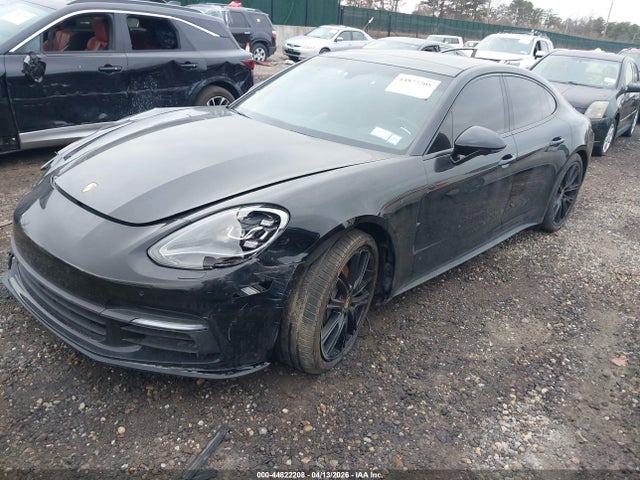 Porsche Panamera 4s