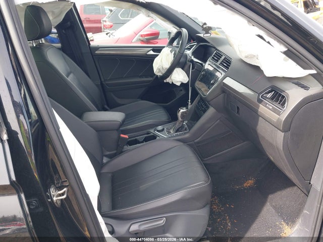 Volkswagen Tiguan 2.0t Se R-line Black