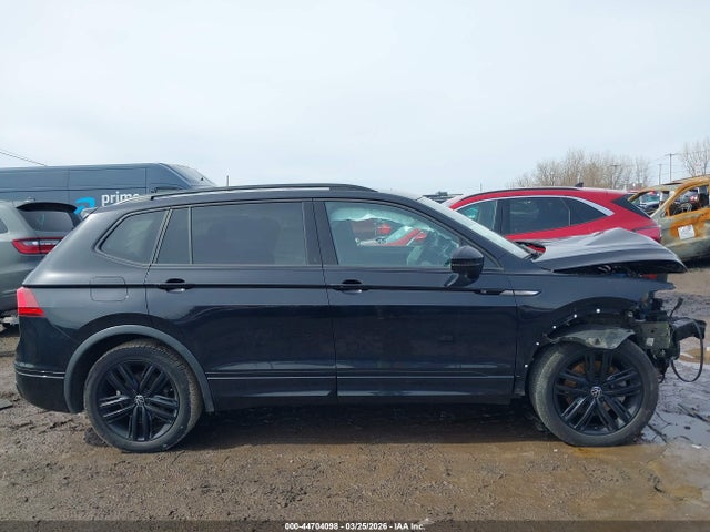 Volkswagen Tiguan 2.0t Se R-line Black
