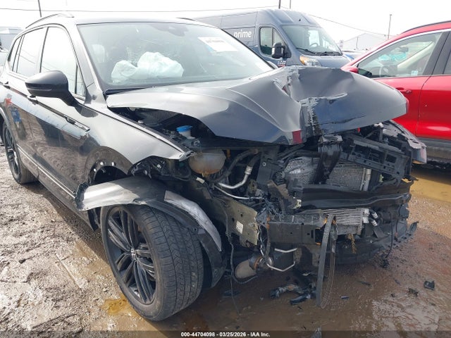 Volkswagen Tiguan 2.0t Se R-line Black