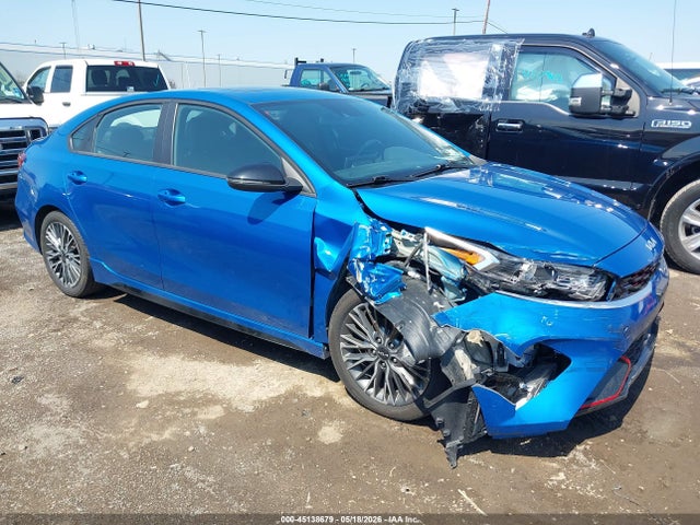 Salvage Kia Forte Image