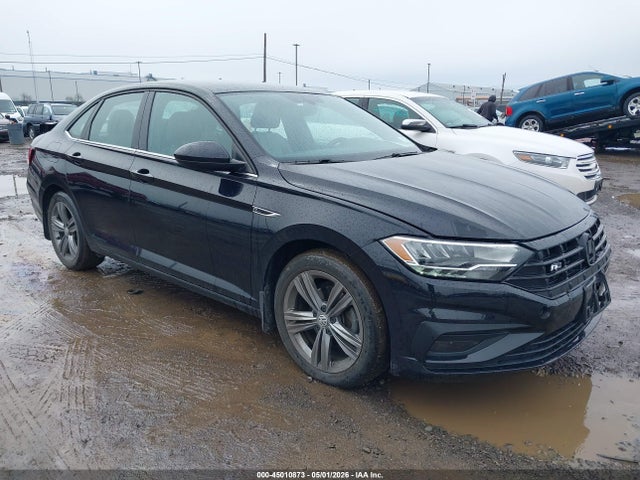 Salvage Volkswagen Jetta Image