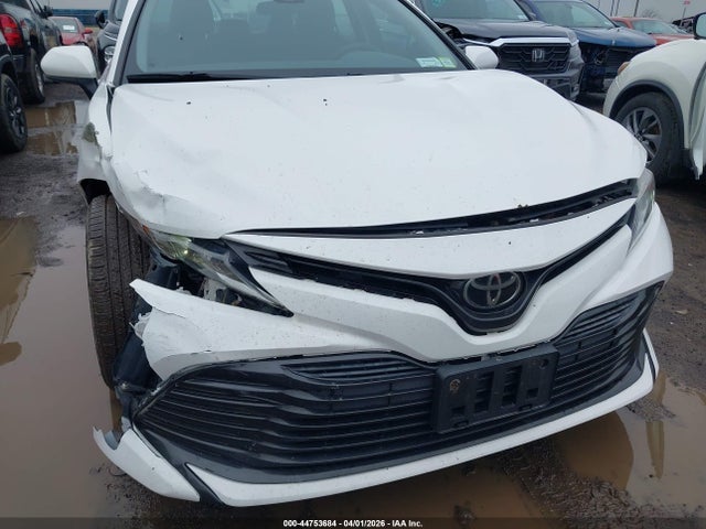 Toyota Camry Le