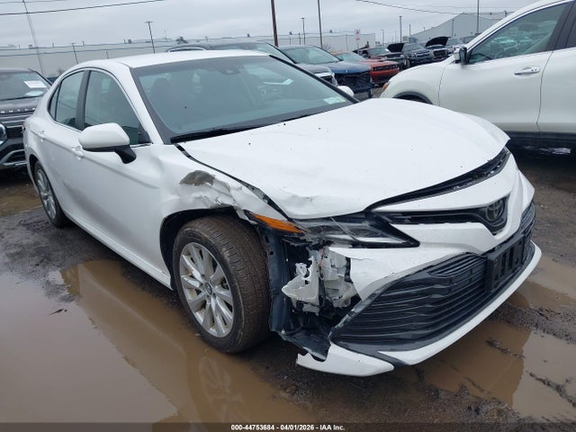 Salvage Toyota Camry Image