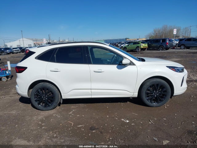 Ford Escape St-line Elite