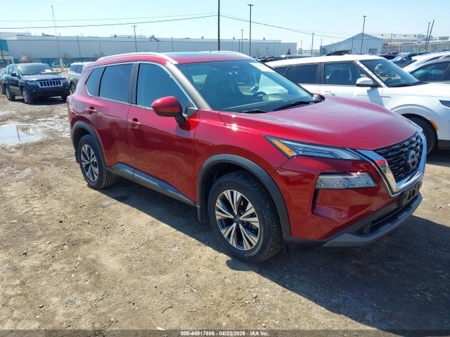 Salvage Nissan Rogue Image