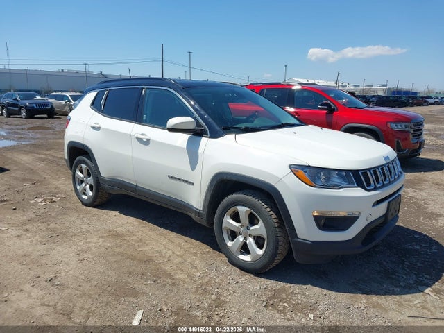 Salvage Jeep Compass Image