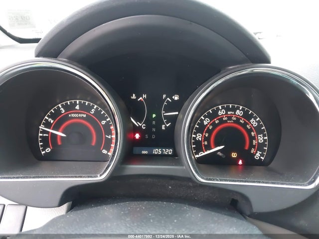 Toyota Highlander Base V6