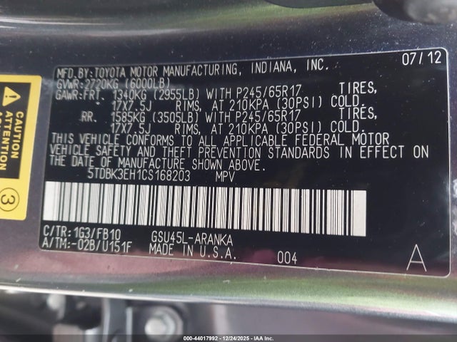 Toyota Highlander Base V6