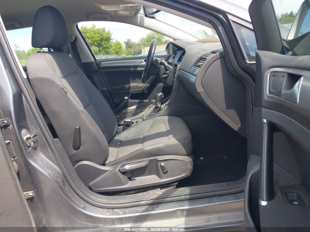 Volkswagen Golf Tsi S