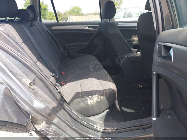 Volkswagen Golf Tsi S