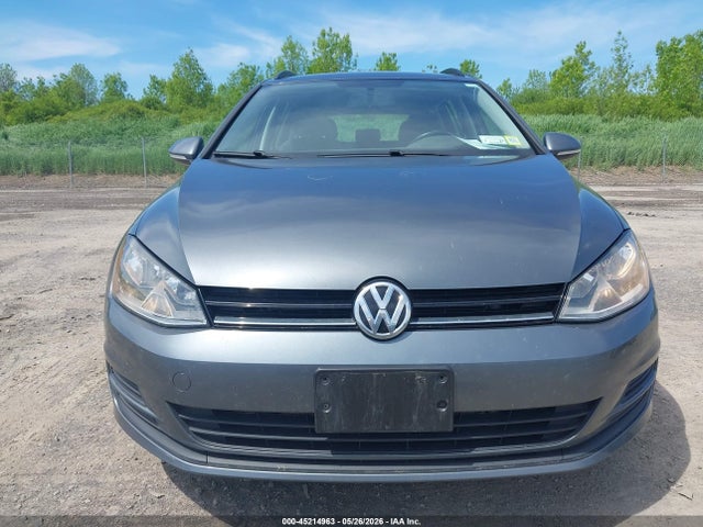 Volkswagen Golf Tsi S