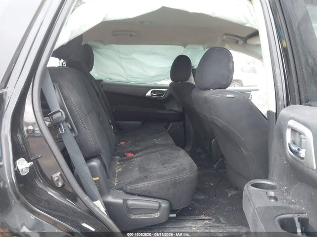 Nissan Pathfinder S